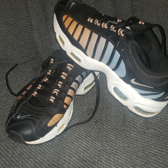 Nike Shoes - Nike Vapormax